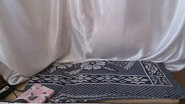 Burberrry  online show from 11, 1, 2026