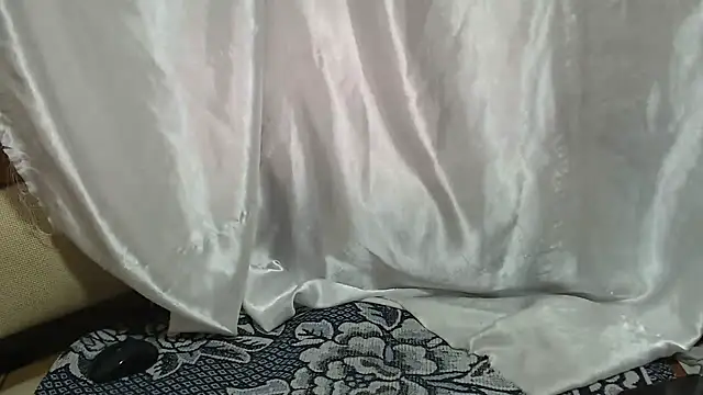 Burberrry  online show from 15, 2, 2026