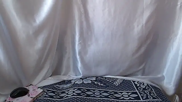 Burberrry  online show from 17, 1, 2026