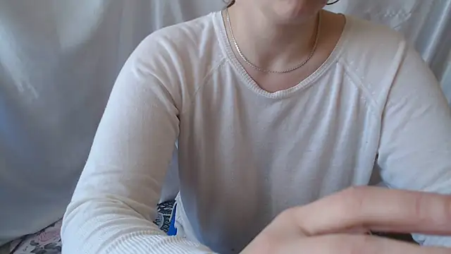 Burberrry  online show from 22, 4, 2026