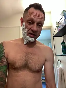 Yourhotboy 42 online show from 3, 5, 2026
