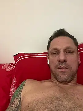 Yourhotboy 42 online show from 14, 2, 2026