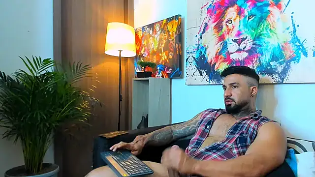 Snapshot of naugthy_dominant chatting on 28, 11, 2025 naugthy dominant online show from 28, 11, 2025