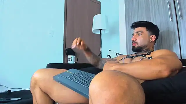 naugthy dominant online show from 25, 9, 2025
