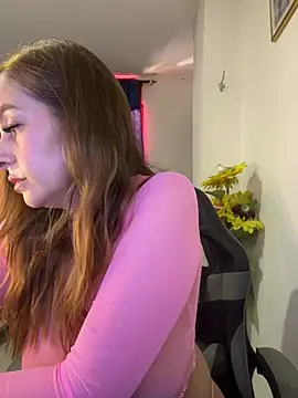 Snapshot of Alessandra_Schmoll chatting on 8, 7, 2026 Alessandra Schmoll online show from 8, 7, 2026