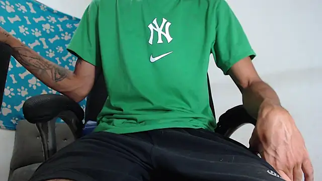 Snapshot of jarley_joker3 chatting on 26, 1, 2025 jarley joker3 online show from 26, 1, 2025