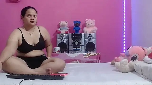 brunnette hot online show from 10, 7, 2026