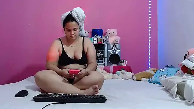 brunnette hot online show from 26, 6, 2026