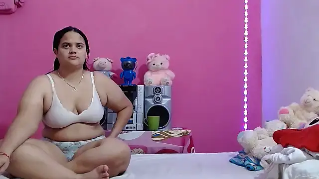brunnette hot online show from 15, 7, 2026