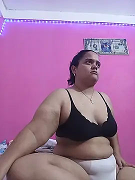 brunnette hot online show from 5, 6, 2026