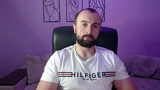 brindlefly6969 online show from 20, 12, 2025