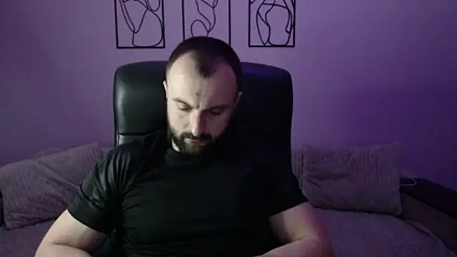 brindlefly6969 online show from 4, 4, 2026