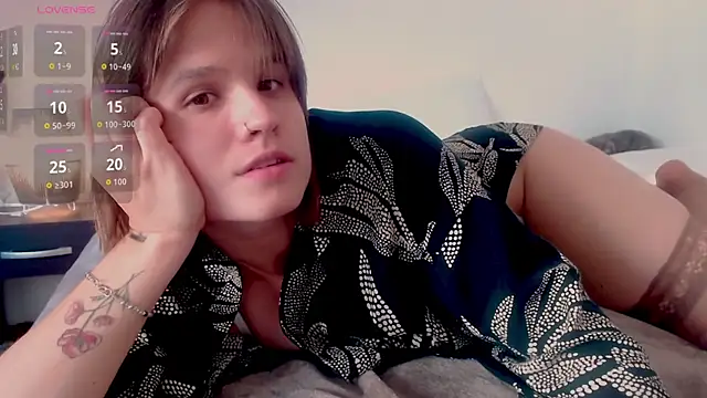 Your Hand In mine online show from 18, 12, 2025