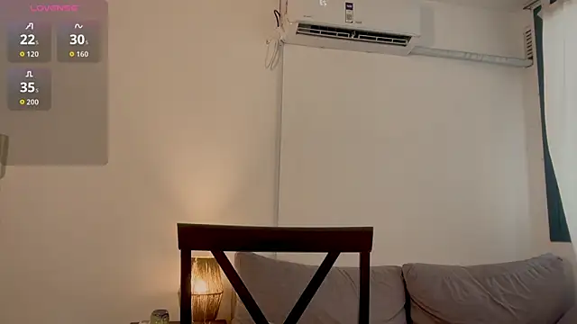 Your Hand In mine online show from 21, 12, 2025