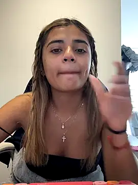 Snapshot of pamell_col chatting on 3, 10, 2025 pamell col online show from 3, 10, 2025