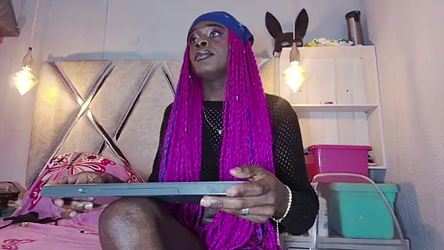 puca ebony online show from 3, 3, 2025