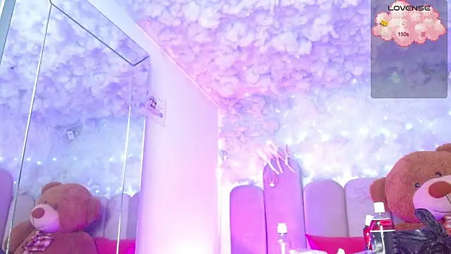 puca ebony online show from 22, 12, 2025