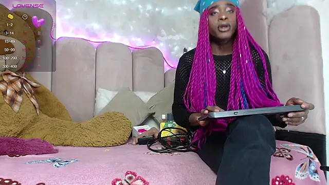 puca ebony online show from 6, 2, 2025