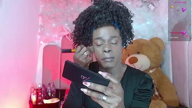 puca ebony online show from 14, 3, 2026