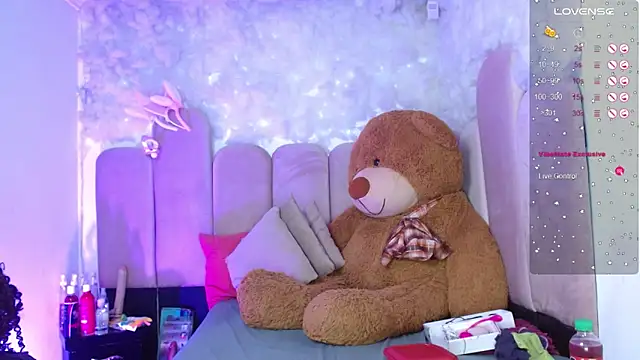 puca ebony online show from 4, 11, 2025