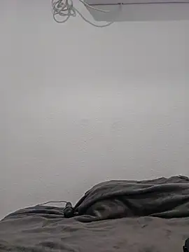 Iliketocooksquirt25 online show from 4, 2, 2026