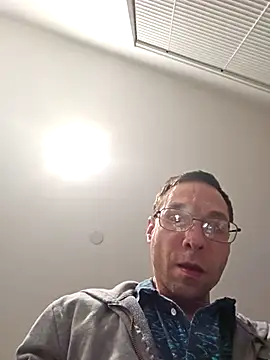 Iliketocooksquirt25 online show from 18, 4, 2026