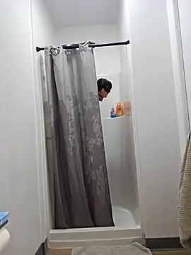 Iliketocooksquirt25 online show from 18, 12, 2025