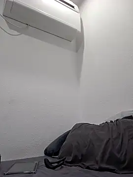 Iliketocooksquirt25 online show from 24, 3, 2026