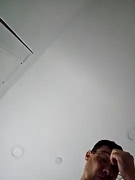 Iliketocooksquirt25 online show from 27, 10, 2025