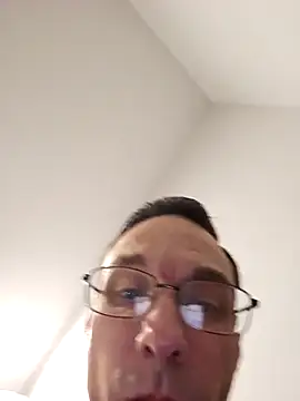 Iliketocooksquirt25 online show from 9, 11, 2025