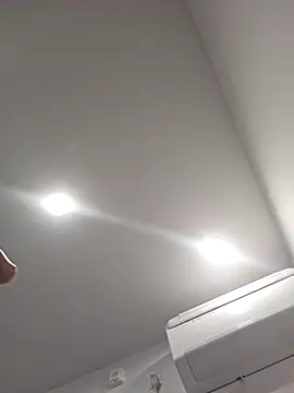 Iliketocooksquirt25 online show from 13, 4, 2026