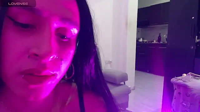 Snapshot of Ari-Hall chatting on 15, 3, 2025 Ari-Hall online show from 15, 3, 2025