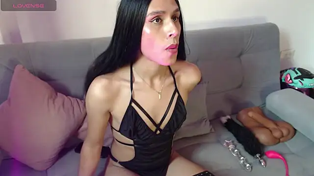 Snapshot of Ari-Hall chatting on 18, 3, 2025 Ari-Hall online show from 18, 3, 2025