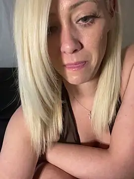 SallyCumLaude online show from 14, 11, 2025