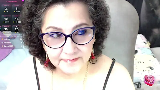 cataleya mom online show from 6, 3, 2025