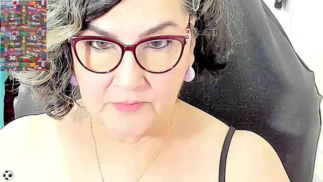 Snapshot of cataleya_mom chatting on 15, 6, 2026 cataleya mom online show from 15, 6, 2026