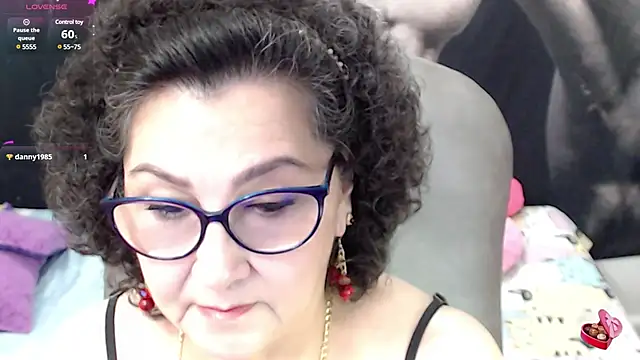 cataleya mom online show from 6, 3, 2025