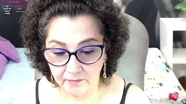 cataleya mom online show from 6, 3, 2025