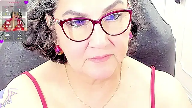 Snapshot of cataleya_mom chatting on 21, 7, 2026 cataleya mom online show from 21, 7, 2026