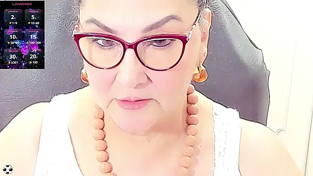 Snapshot of cataleya_mom chatting on 18, 7, 2026 cataleya mom online show from 18, 7, 2026