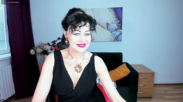 Snapshot of Silvia_Wallec chatting on 6, 5, 2026 Silvia Wallec online show from 6, 5, 2026