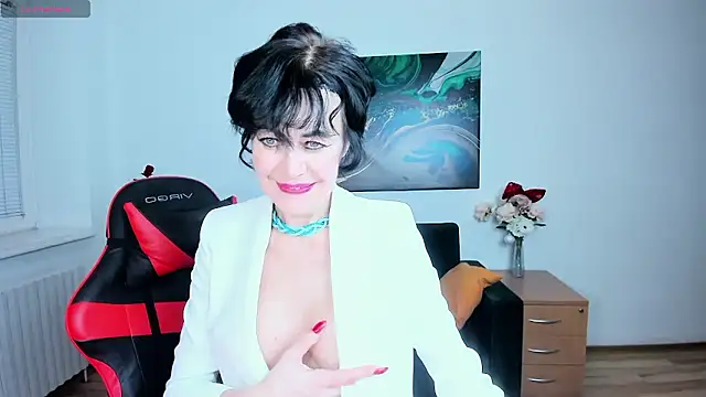 Silvia Wallec online show from 7, 2, 2026