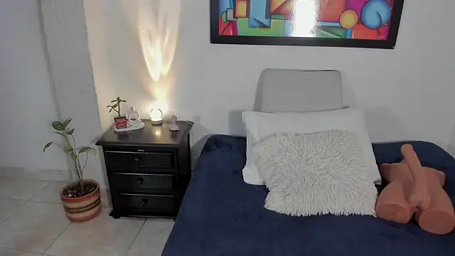 Jessica Herrera  online show from 16, 12, 2025