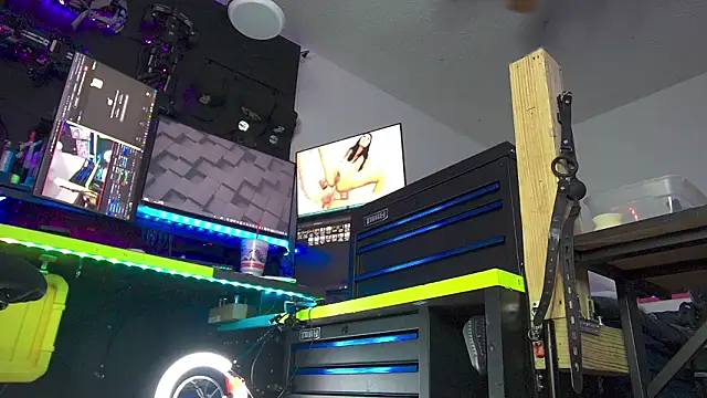 famousALYX online show from 26, 2, 2026