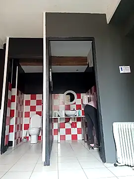 lady charlyne online show from 25, 3, 2026