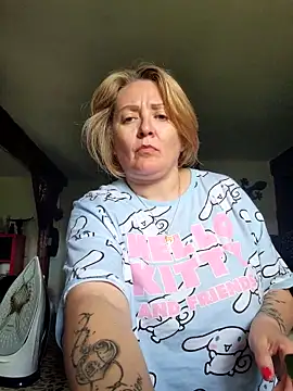 Snapshot of lady_charlyne chatting on 5, 5, 2026 lady charlyne online show from 5, 5, 2026