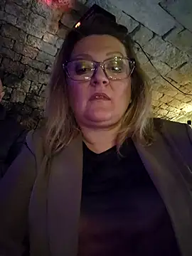 lady charlyne online show from 7, 11, 2025