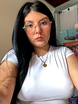 bella isabela online show from 24, 9, 2025