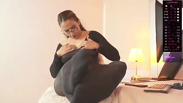 Sofia Cooper  online show from 20, 9, 2025