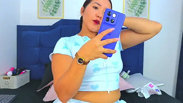 Snapshot of alexa_pariss chatting on 13, 7, 2026 alexa pariss online show from 13, 7, 2026